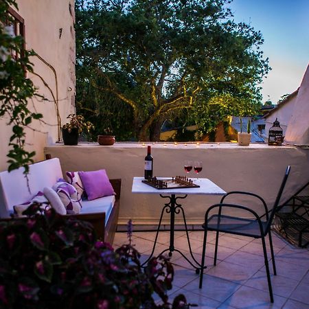 Favela Living Space Chrissi Akti Chania Exterior foto