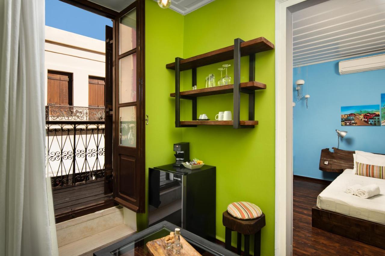 Favela Living Space Chrissi Akti Chania Exterior foto